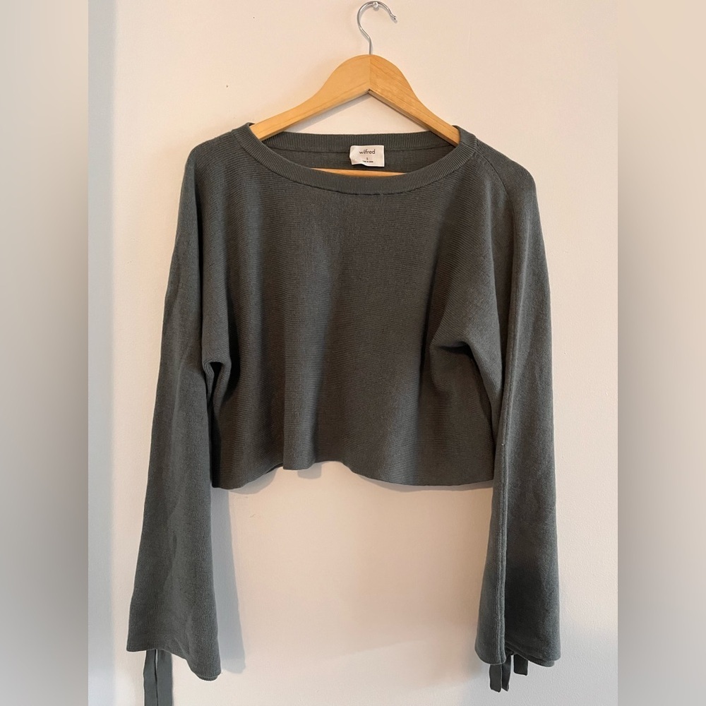 Aritzia Wilfred Merino Wool Green Knit Sweater with Bow sleeves - Size Small